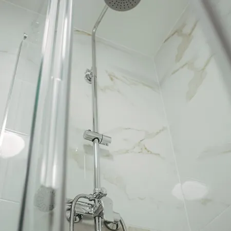 Kalafat アパート *